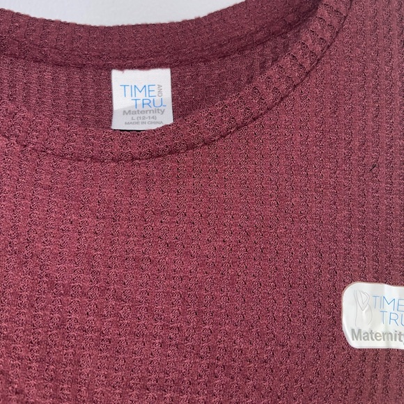 NWT Maternity top size L - Picture 2 of 3